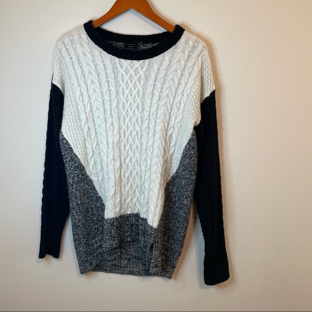 Vintage Cliche' Couture Gray White and Black Sweater